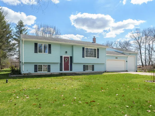 8524 E B Ave, Richland, MI 49083