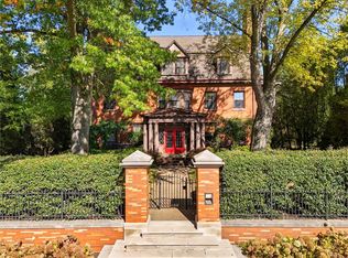 5427 Forbes Ave, Pittsburgh, PA 15217