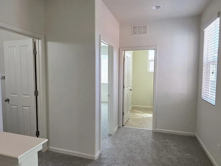 845 Bronze Ln — Photo 23