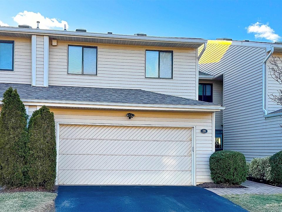 1st image of 28 Pheasant Lane