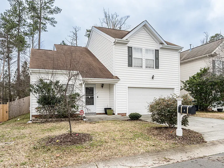 4 Richardson Cir — Photo 3