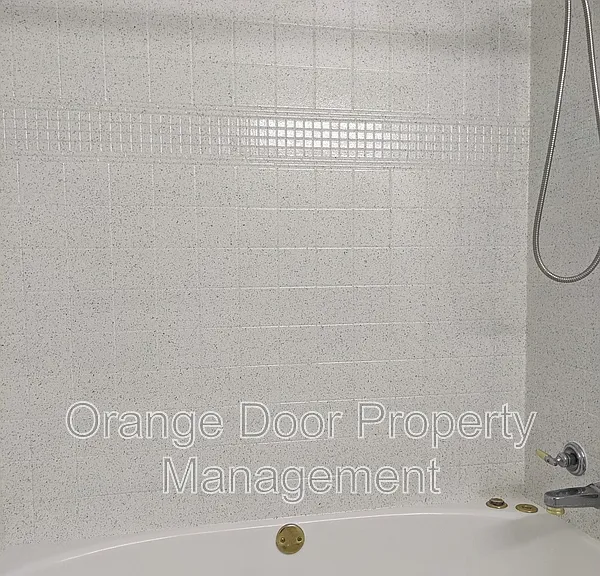 1611 Wheeler St S #1 — Photo 9