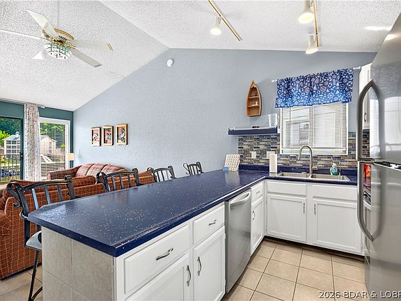 3rd image of 103 Southwood Shores Pl #4D
