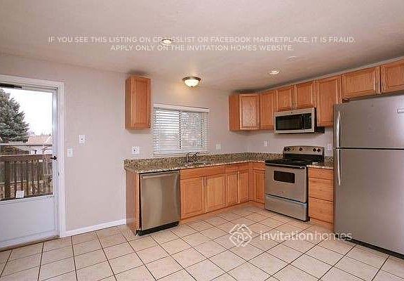 5th image of 11174 Forest Ave