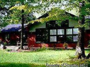 Rosewood Cir, Clarks Summit, PA 18411