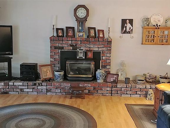 5th image of 3095 Beaufort Ave