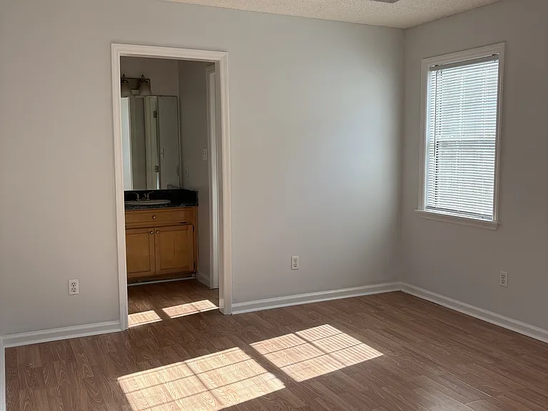 3005 Schroer Dr — Photo 7