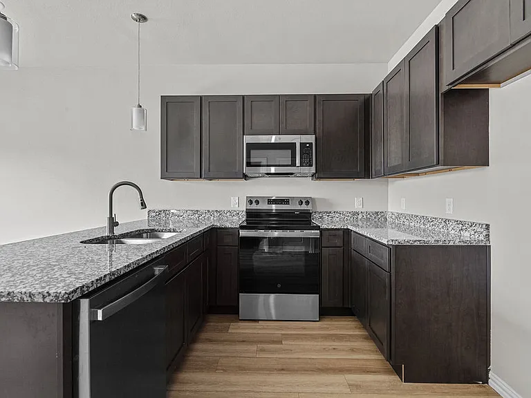 3329 Eastland St — Photo 2