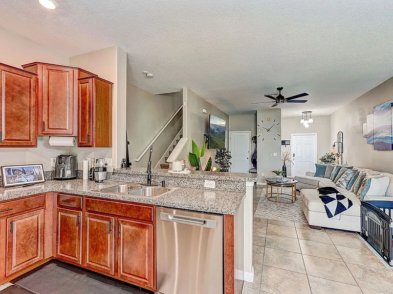 12910 Utopia Gardens Way — Photo 17