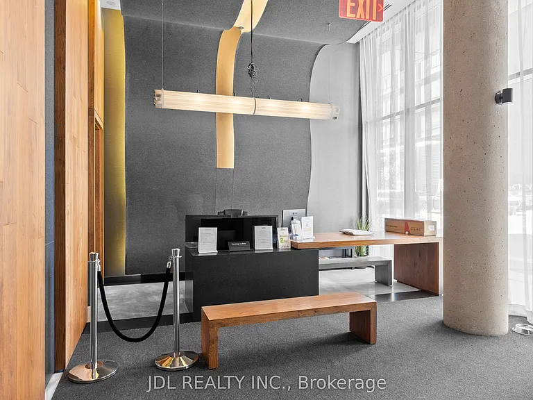 435 Richmond St W #610 — Photo 37