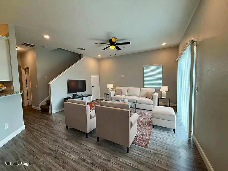 2607 Tanoak Ter — Photo 3