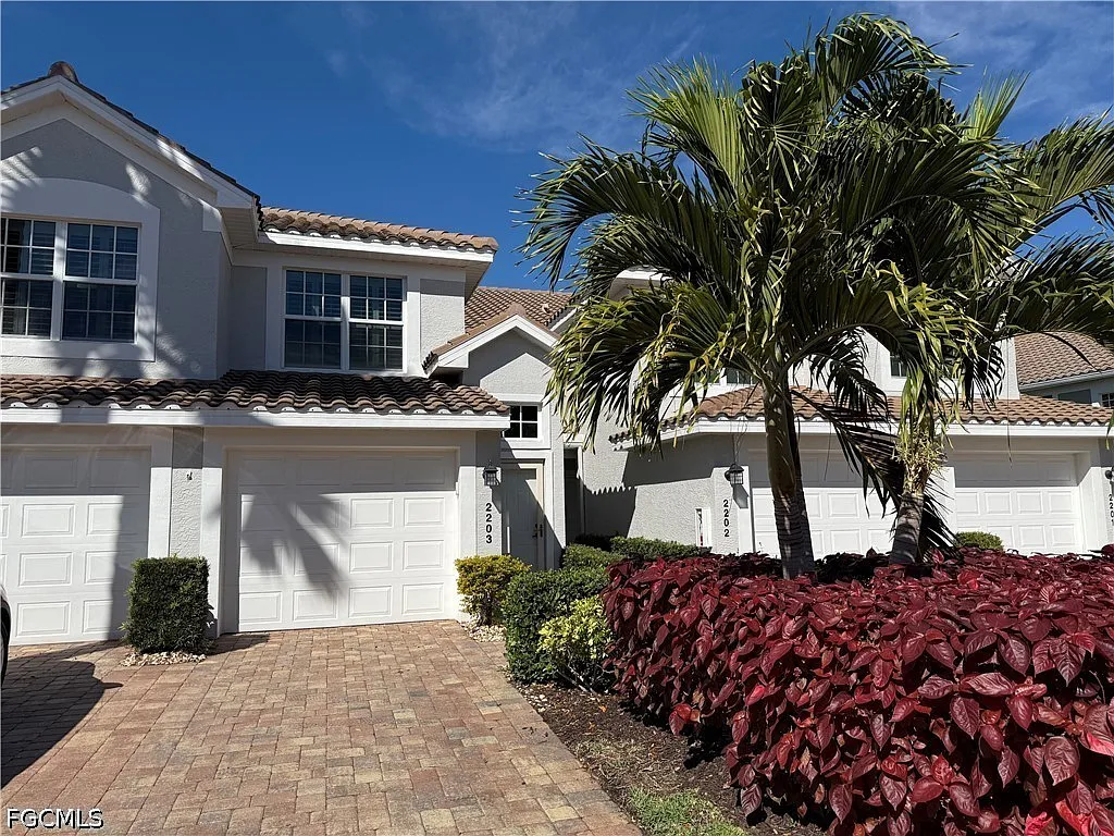 2 bed, 4.0 bath, 1656 sqft, $7,000 — Photo 1