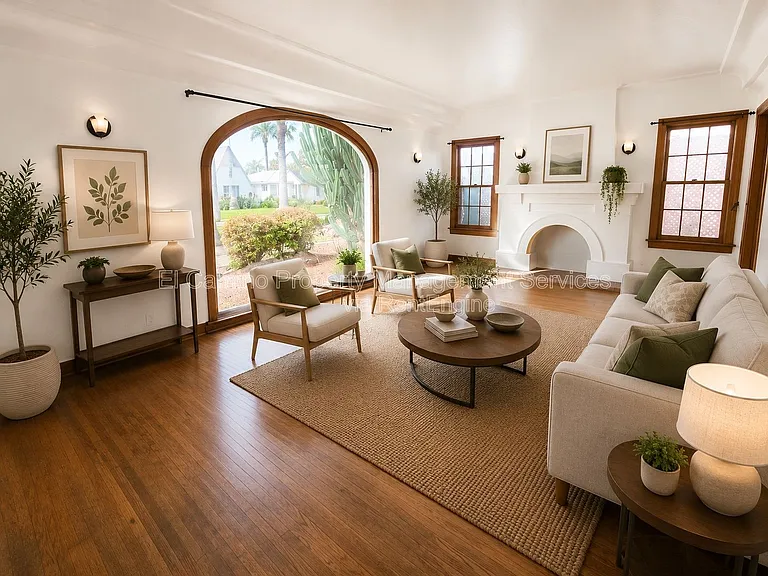 2068 San Francisco Ave — Photo 9
