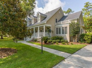 359 Oak Grove Island Dr, Brunswick, GA 31523