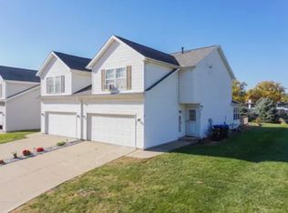 1121 Doral Dr, Bloomington, IL 61701