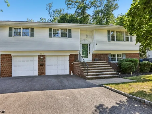 270 Midwood Rd, Paramus Boro, NJ 07652