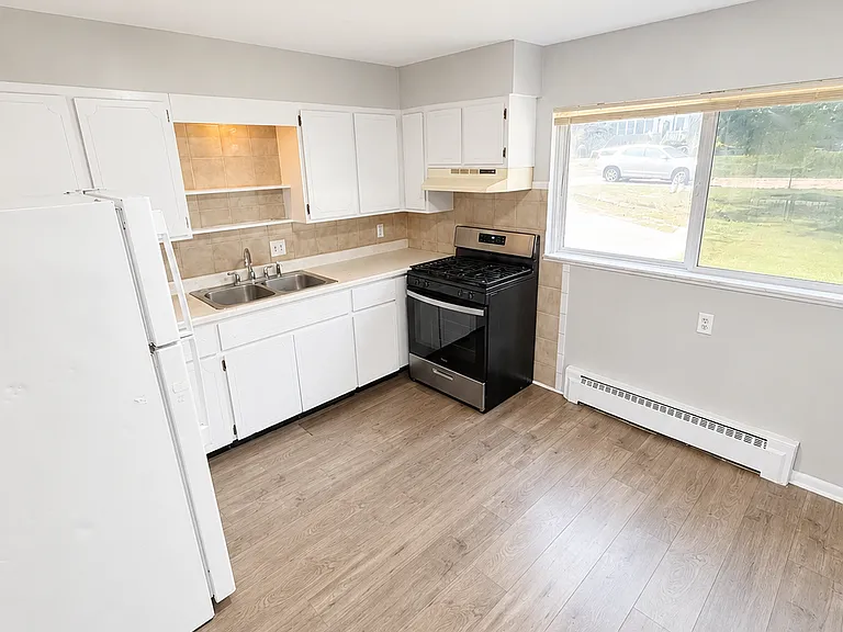 1507 S Riverside Ave #2 — Photo 4