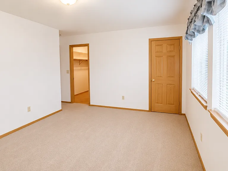 2330 Adkins Ct — Photo 15