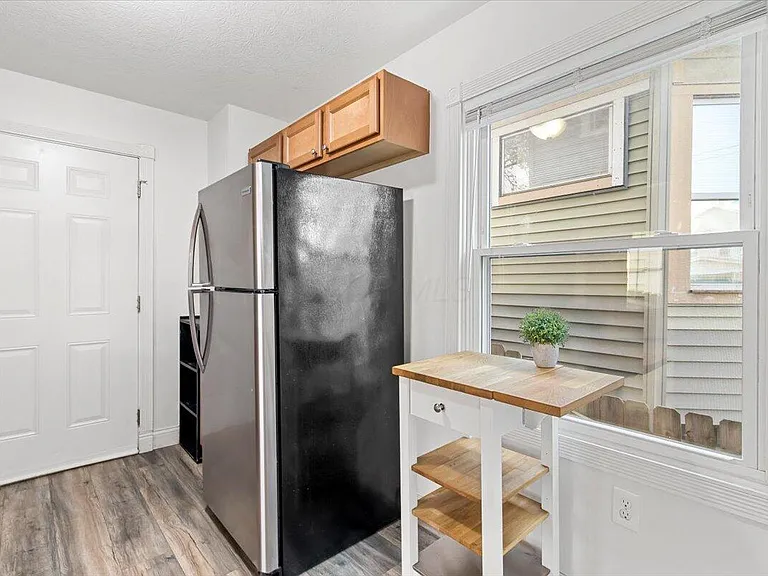 866 E Starr Ave — Photo 11
