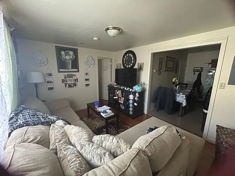 409 W Columbia Ave #3 — Photo 2