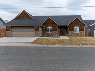 2953 E Avenue, Cody, WY 82414
