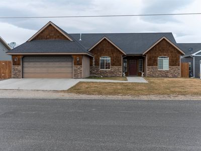 2953 E Avenue, Cody, WY, 82414