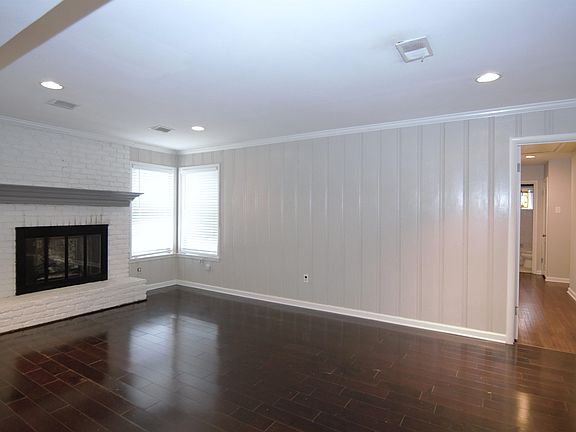 4th image of 5098 Woodlark Ave