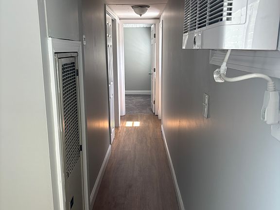 4th image of 1346 Newport Ave #D-9