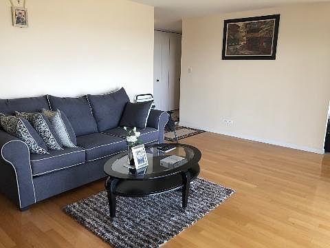 3rd image of 6933 N Kedzie Ave APT 1003