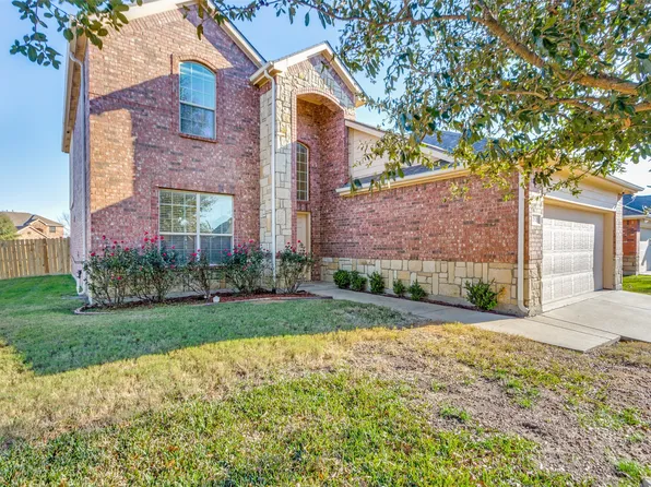 212 Clydesdale St, Waxahachie, TX 75165