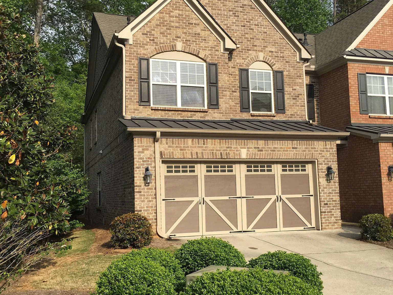 3 bed, 2.5 bath, 1898 sqft, $3,200 — Photo 1