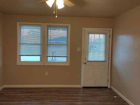 5th image of 410 Paris Ln