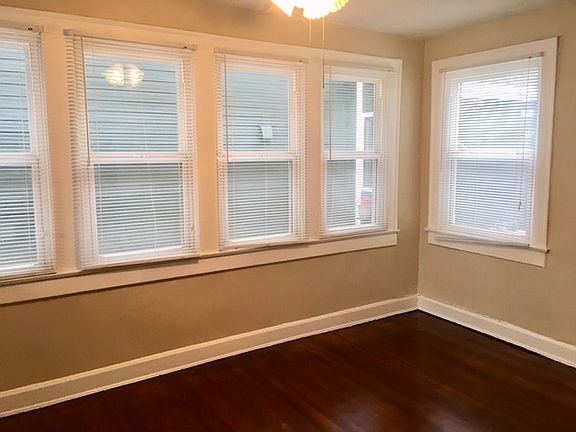 3rd image of 4008 Carrollton Ave