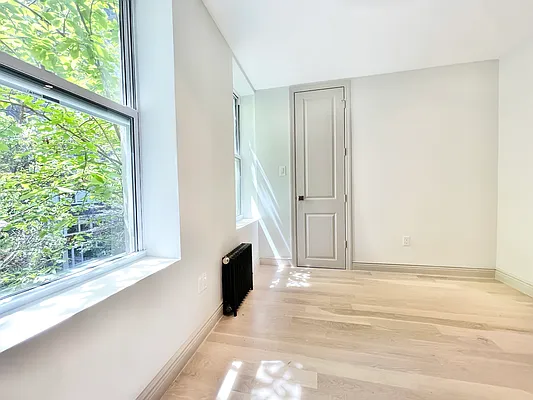 Rented by Avenues Real Estate | media 2