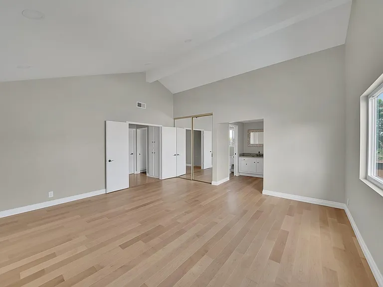 6781 Glen Dr — Photo 20