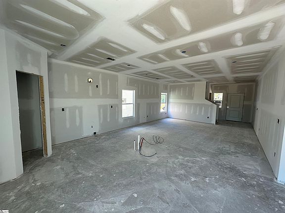 2nd image of 163 Gumwood Ln