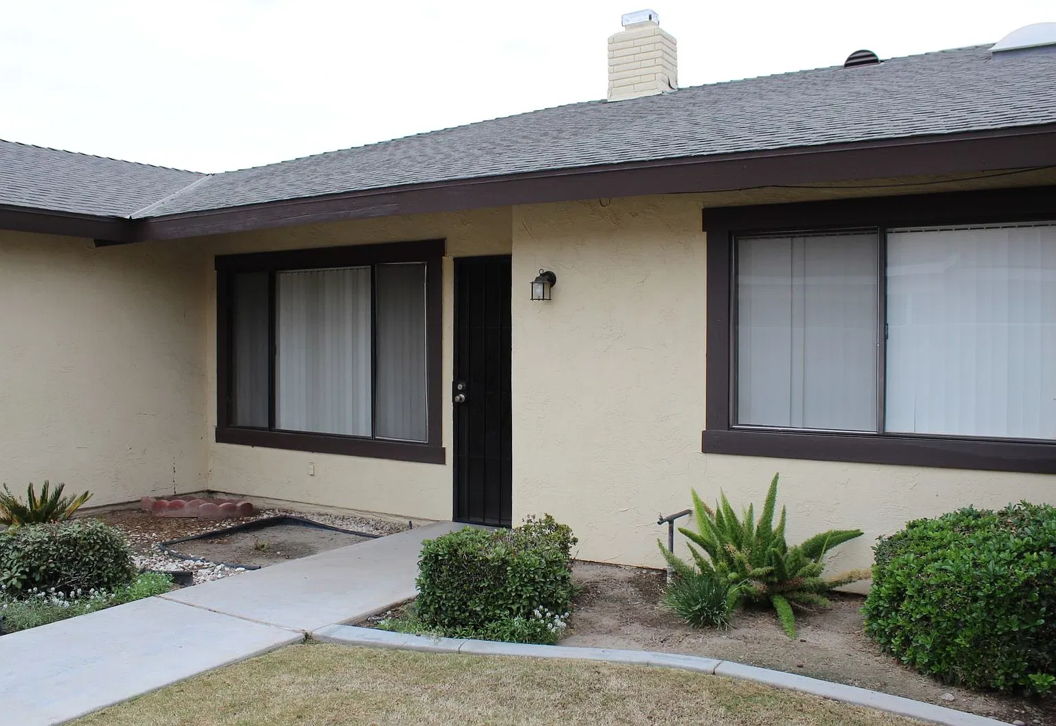Stockdale Hwy 7608 — Photo 1
