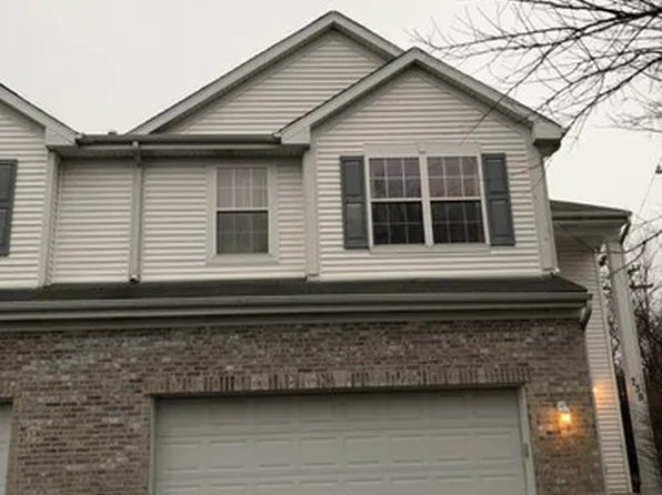 739 Red Oak Ct, Naperville, IL 60563