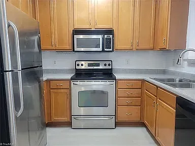 923 Windcastle Ln #301 — Photo 6
