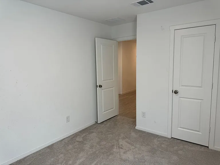 12931 Kathleen St — Photo 12