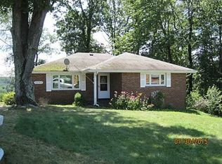 5033 Bateman Ln, Jeannette, PA