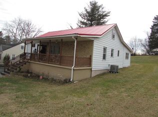 7540 Brandon Rd, Radford, VA 24141