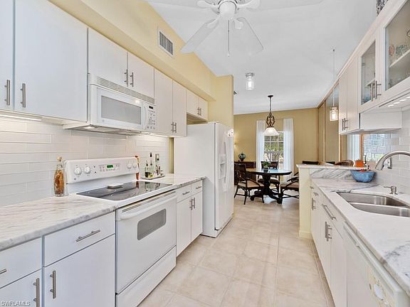 5th image of 9740 Glen Heron Dr