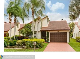 7002 Golf Pointe Cir, Tamarac, FL 33321