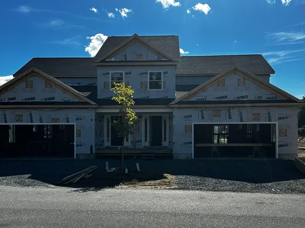 185 Greenbrook Circle #37, Milton, VT 05468