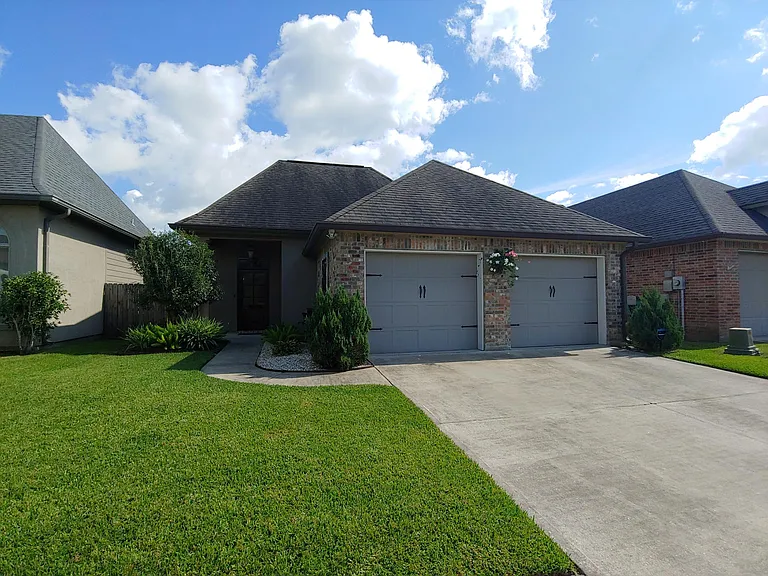 107 Barataria Bay — Photo 1