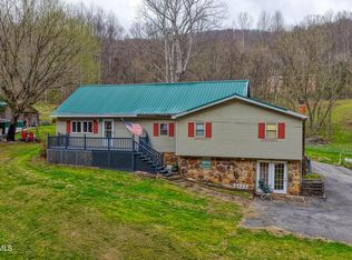 1744 Snake Hollow Rd, Sneedville, TN 37869
