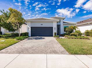 5559 Captiva Ln, Loxahatchee, FL 33470