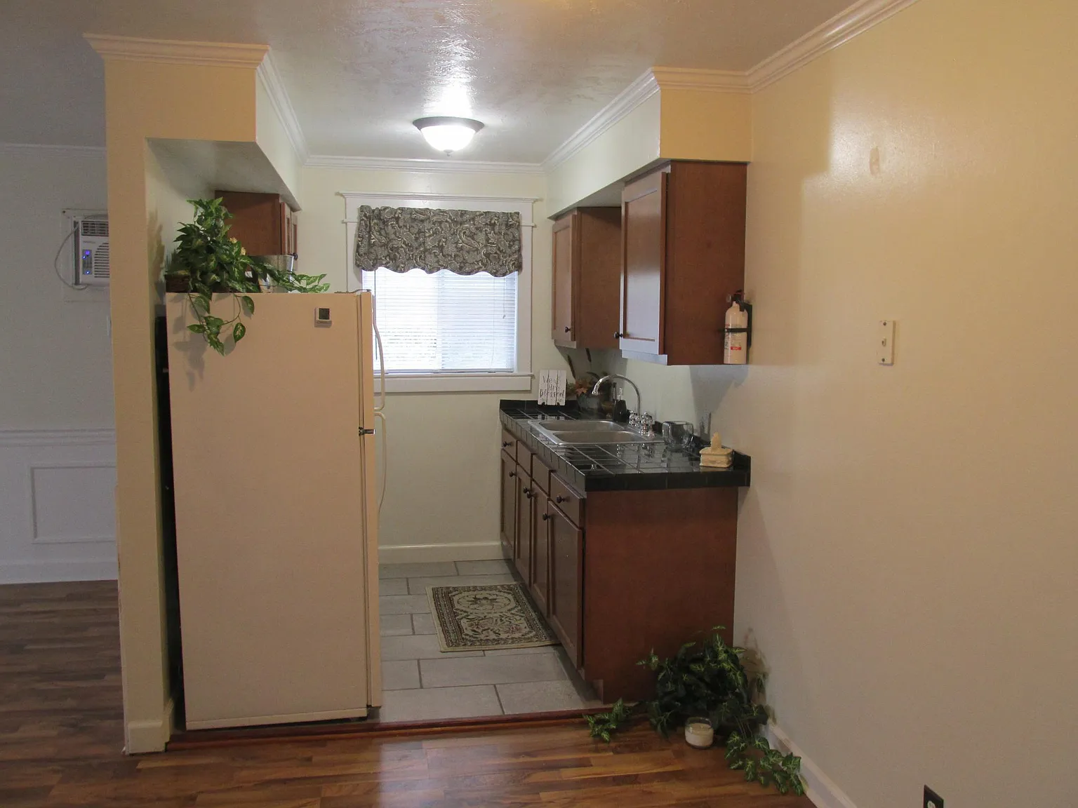 1 bed, 850 sqft, $745 — Photo 4