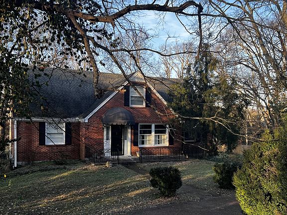 2nd image of 160 Haverford Dr